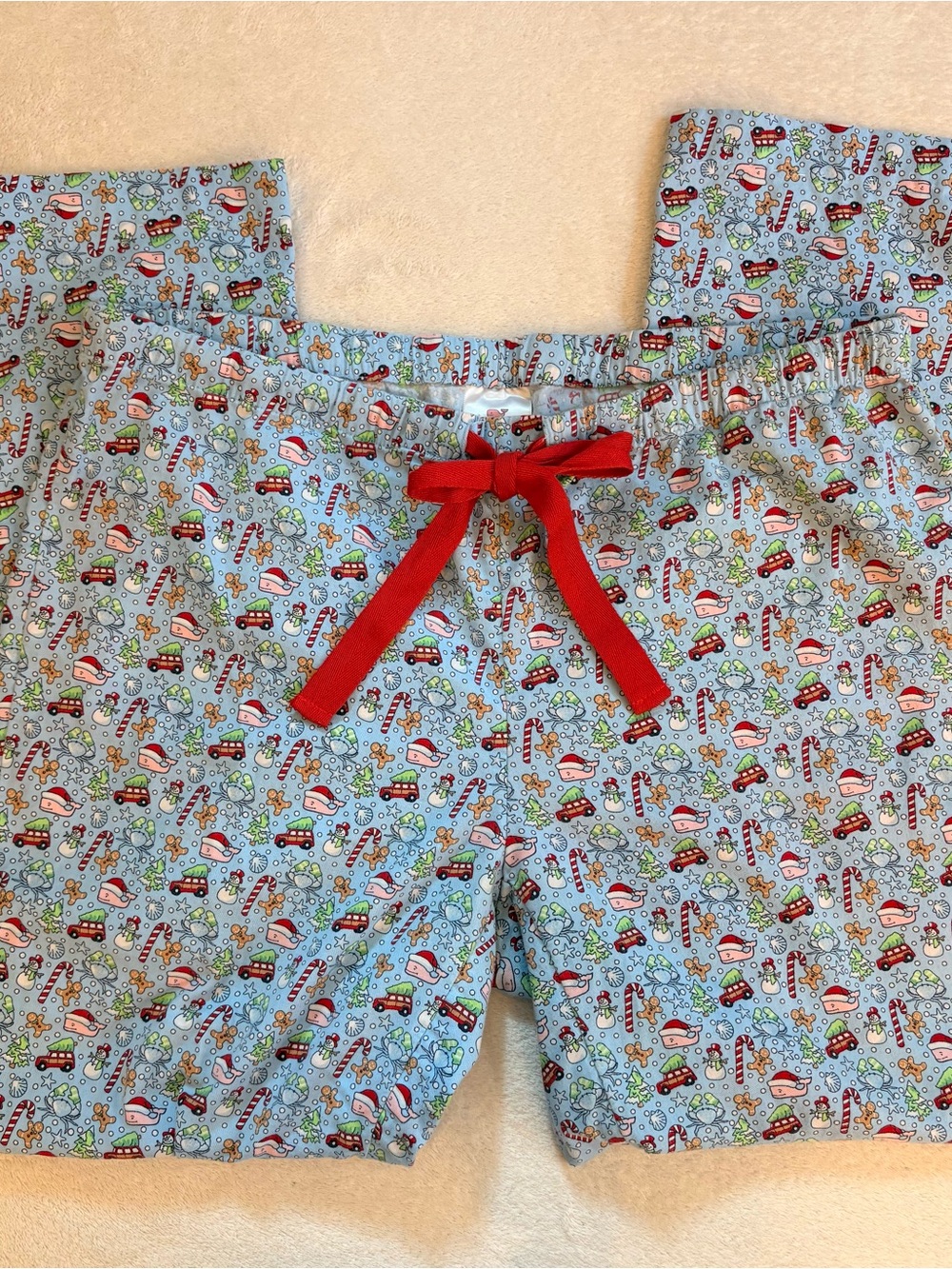 Vineyard Vines Light Blue Holiday Whale Print Flannel Pants with Red Drawstring